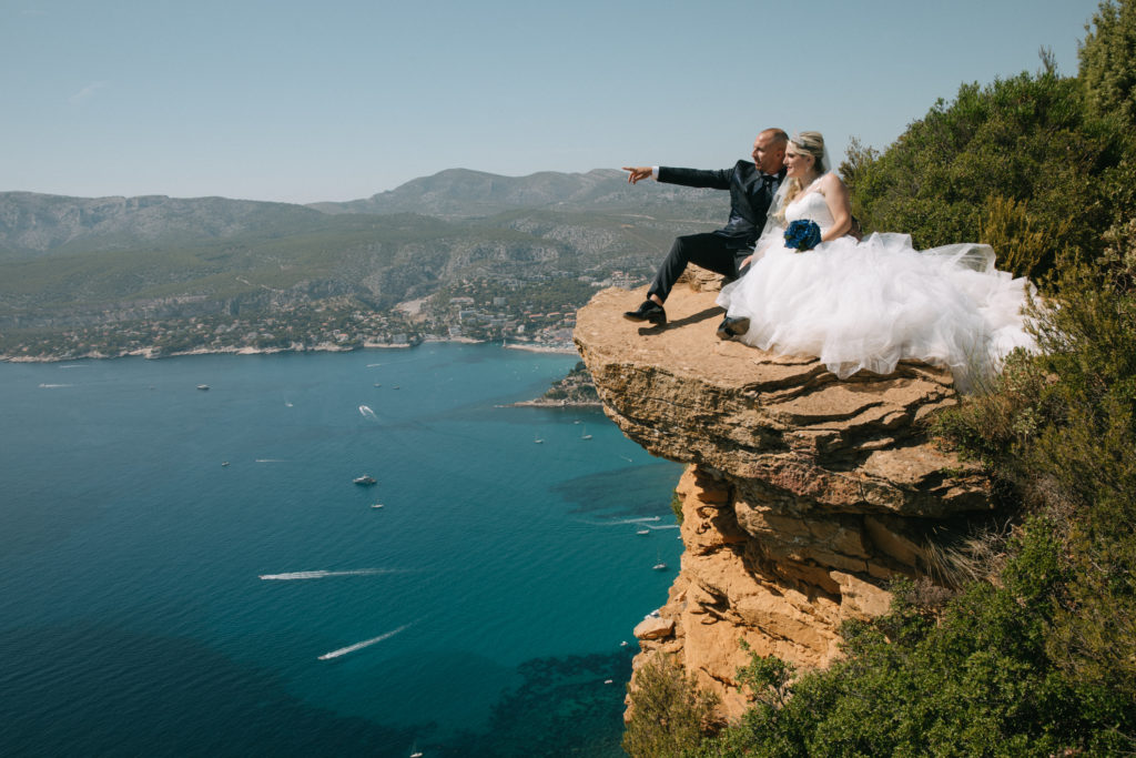 Photos de mariés en altitude sur la route des crêtes à Cassis
