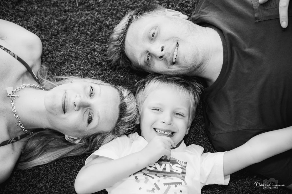 shooting famille by mandcstudiophoto